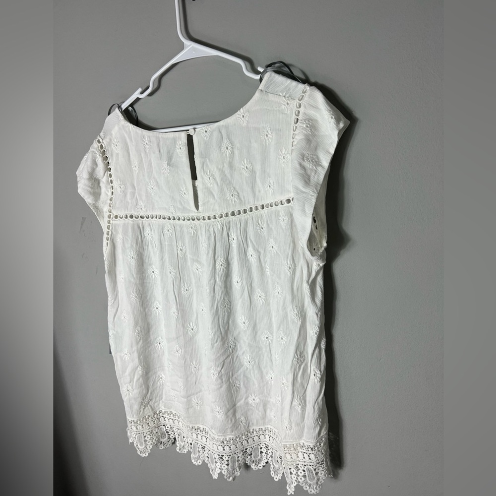 Daniel Rainn Tessi Embroidered Short Sleeve Top
White - 1X - Picture 2 of 12